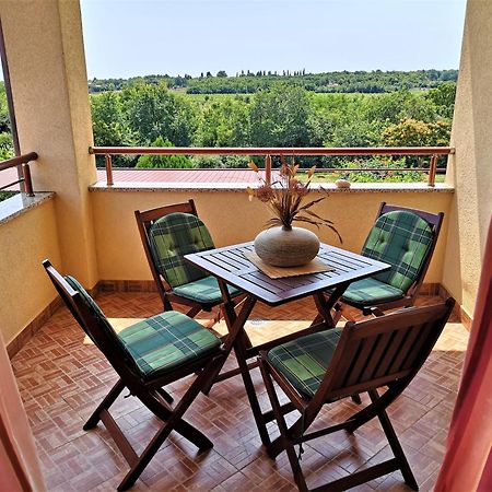 Apartments Fantazija Rovinj Ngoại thất bức ảnh